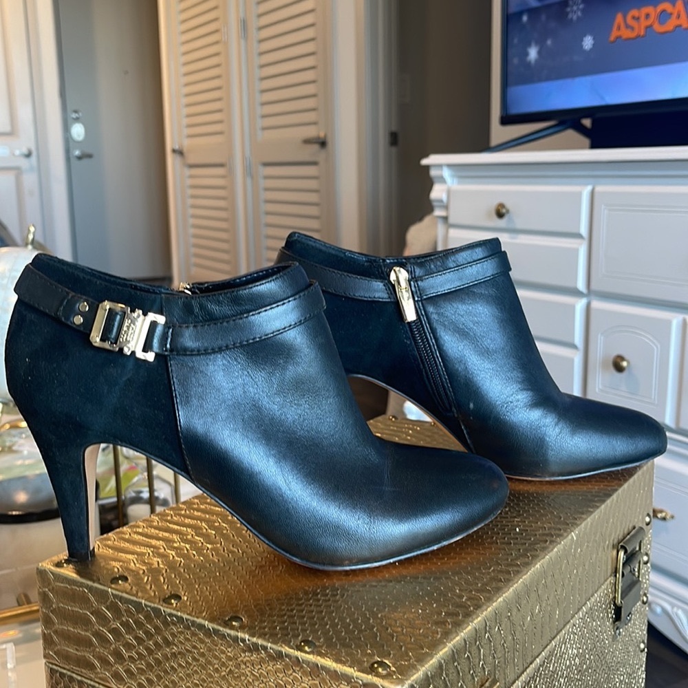Vince Camuto Booties